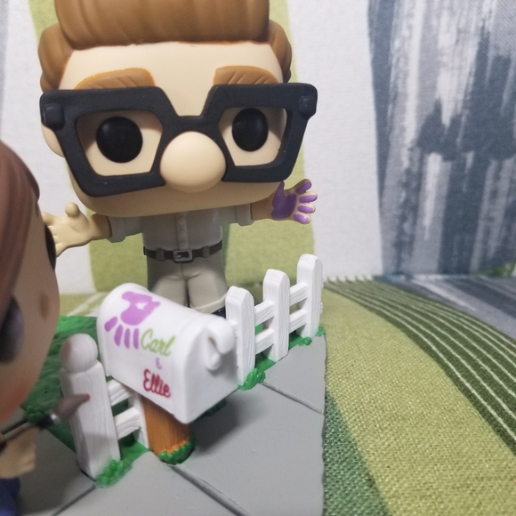 Funko Pop Disney Pixar’s UP Carl & Ellie 2020 Fall Convention Limited Edition - Picture 7 of 15